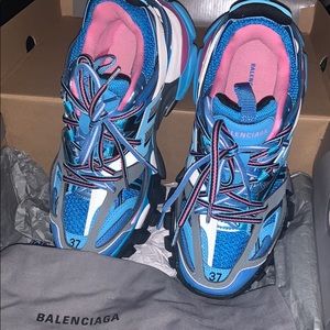 Balenciaga size 7